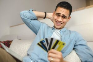 Strategies for Effectively Handling Several Credit Cards to Achieve Financial Success
